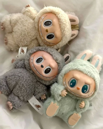 عروسک لبوبو Labubu doll
